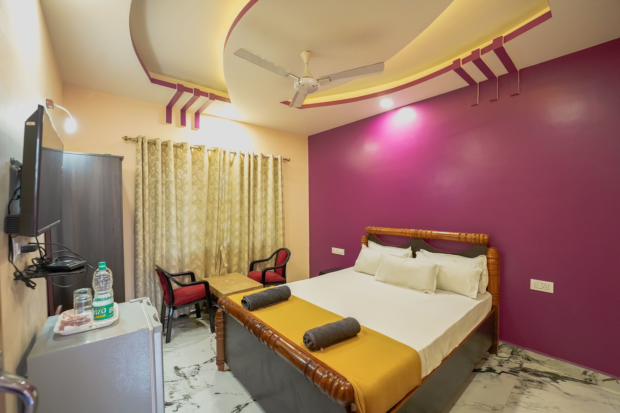 Casa Goana Holiday Inn Deluxe AC Room 2