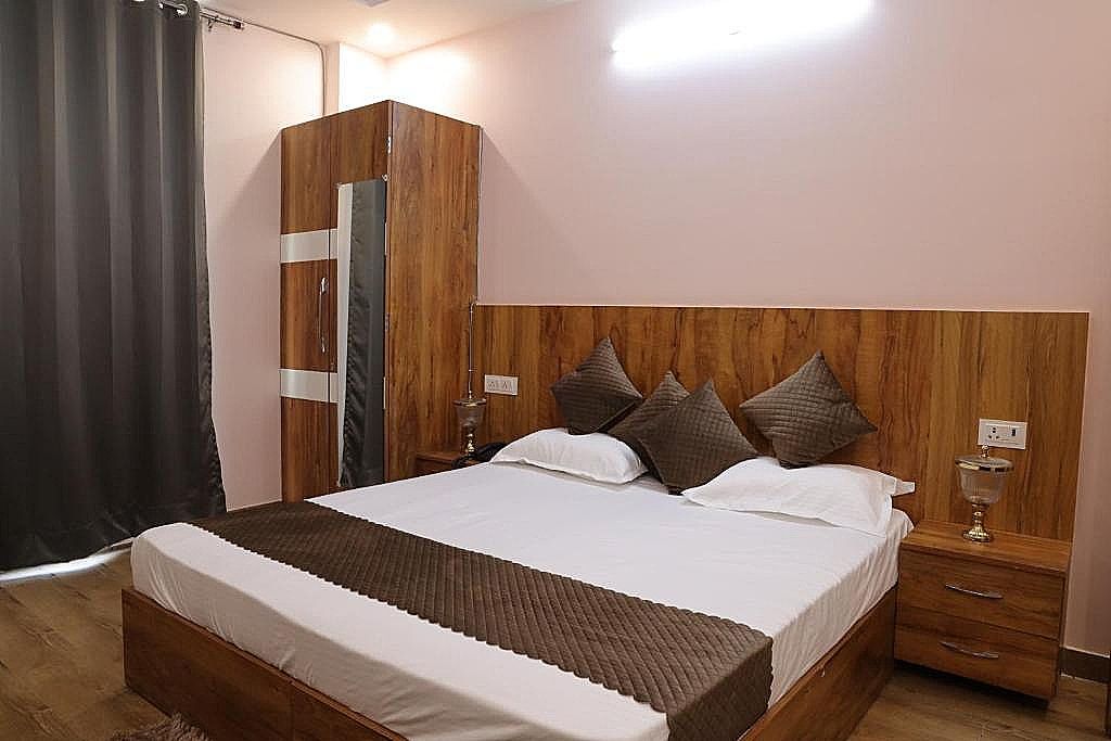 Deluxe Double Room with Balcony