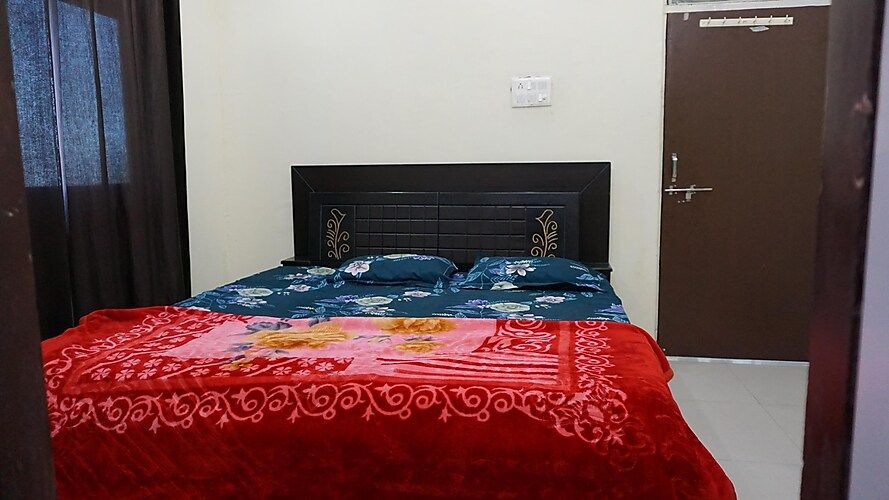 Hotel Kanti Palace Deluxe Room 2