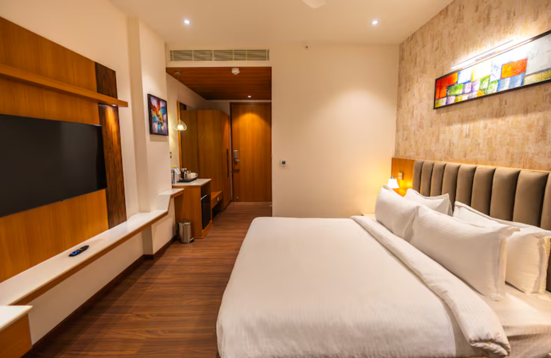 Clarks inn Express, Ayodhya Deluxe Room 2
