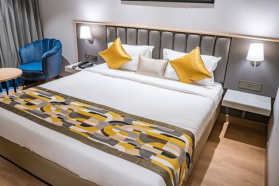 East Park Inn Deluxe Room  4