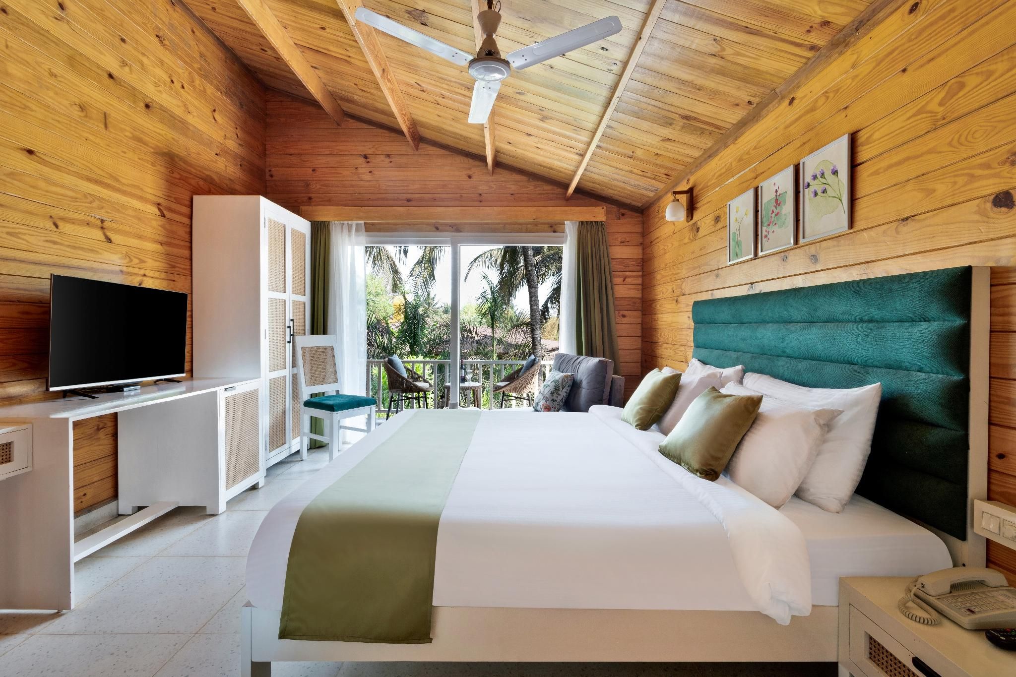 Poolside Cottage