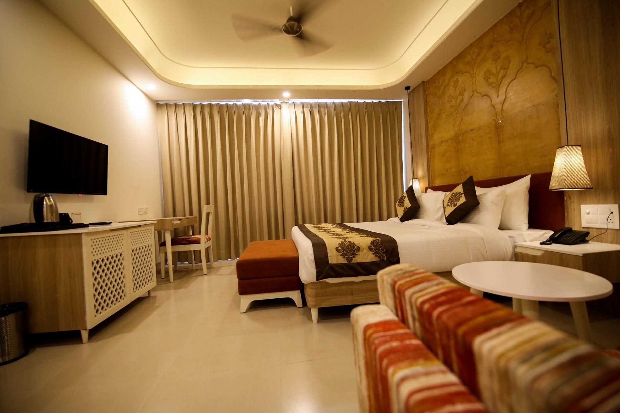 Luxury Room with City View for 2 Guests