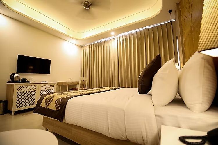 Hotel Ratangarh Palace Classic Room 4