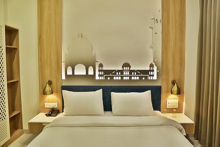 Hotel Ratangarh Palace Comfort Room 2