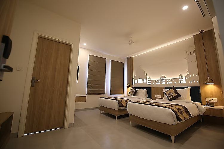 Classic Twin Room
