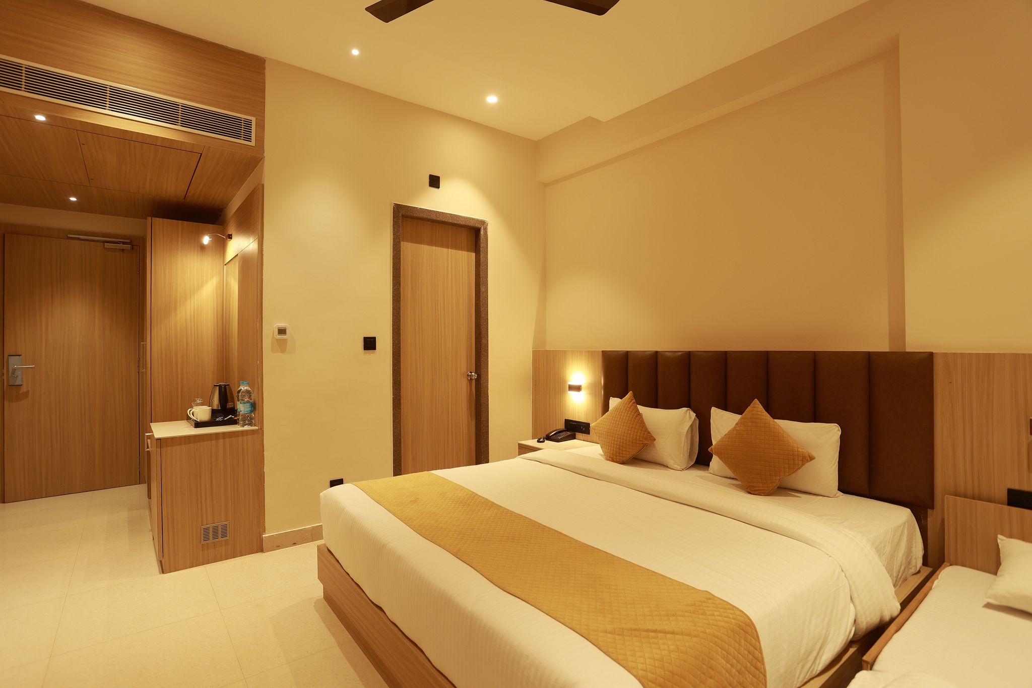 Taviral Regency Super Deluxe Room