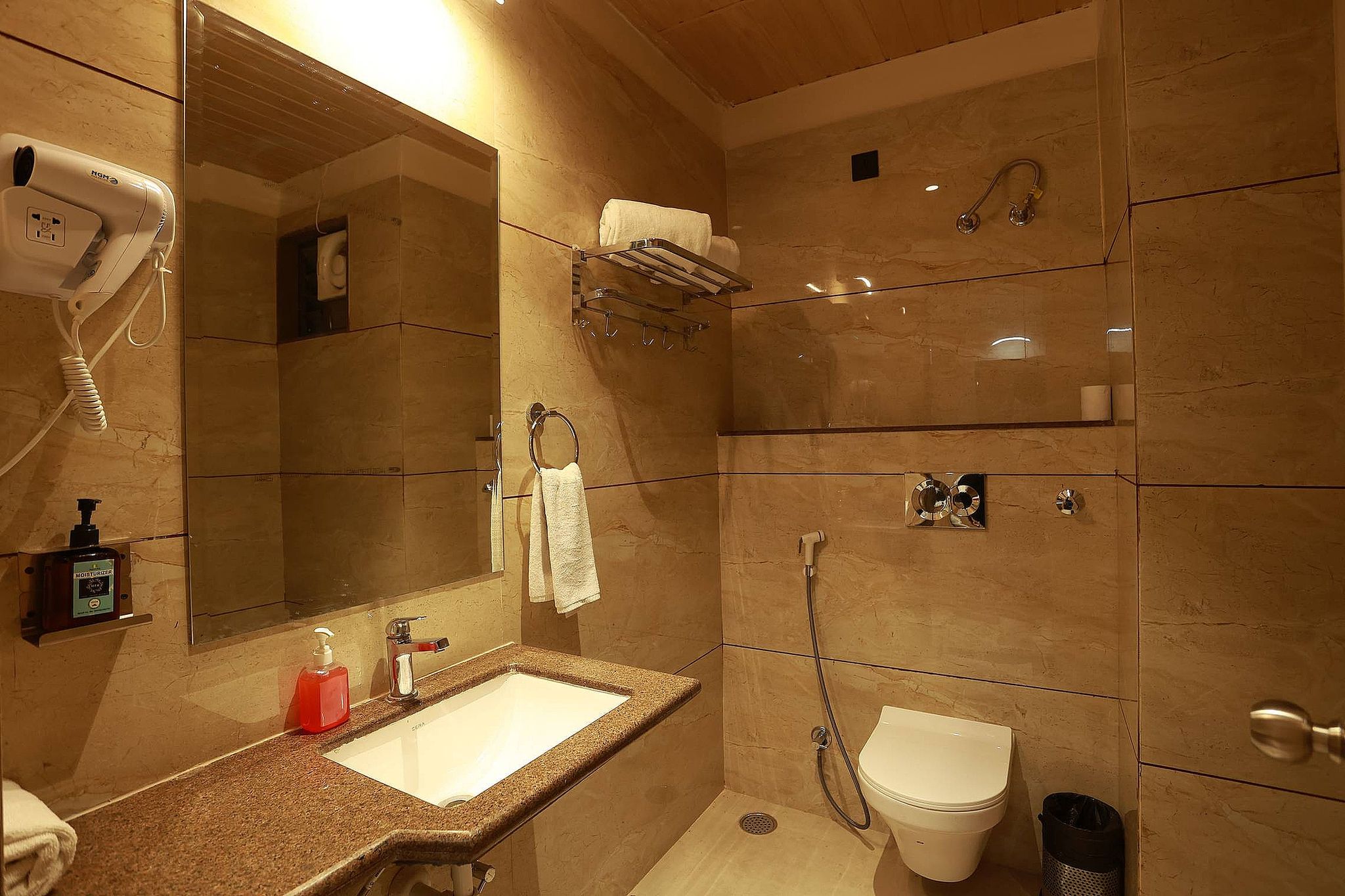 FAMILY SUITE - INTER CONNECTED 2 ROOMS