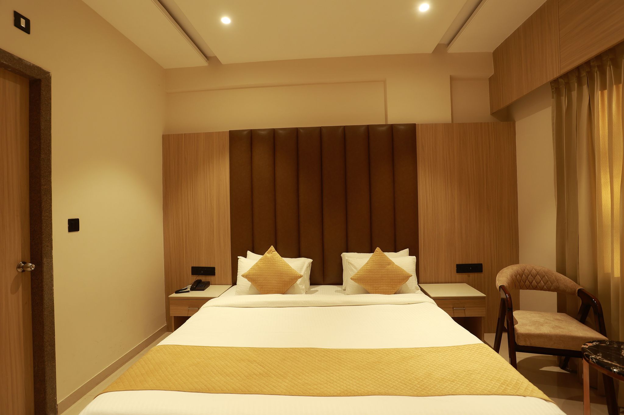 Suite Room with Bathtub