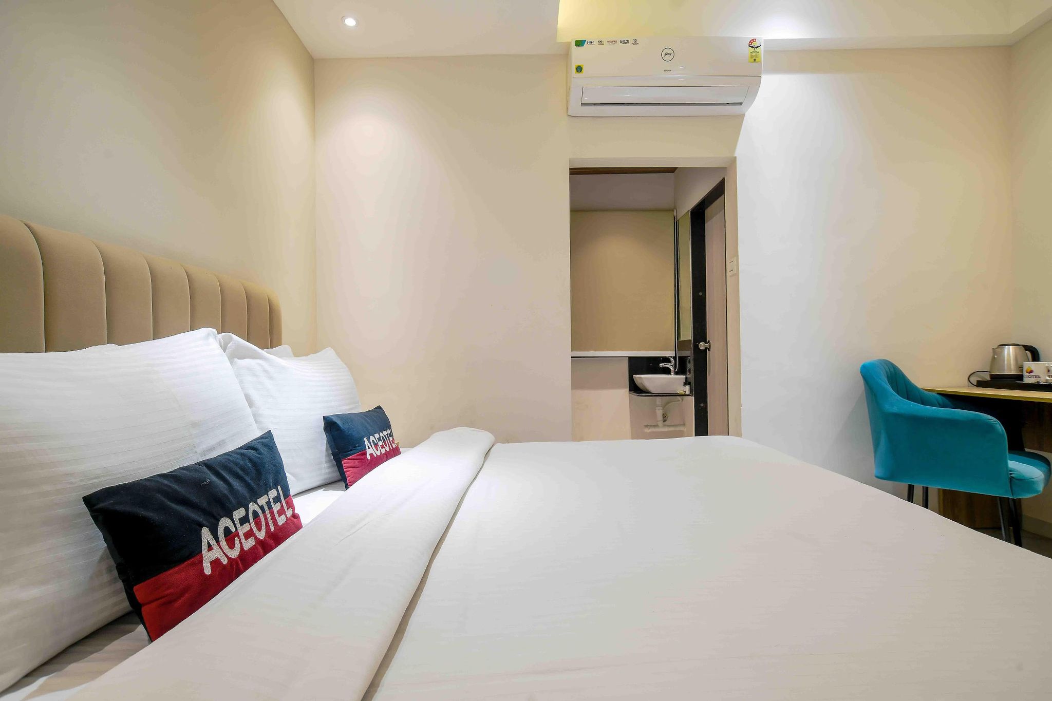Aceotel Xpress Mint Scheme No 114 Deluxe Room 5