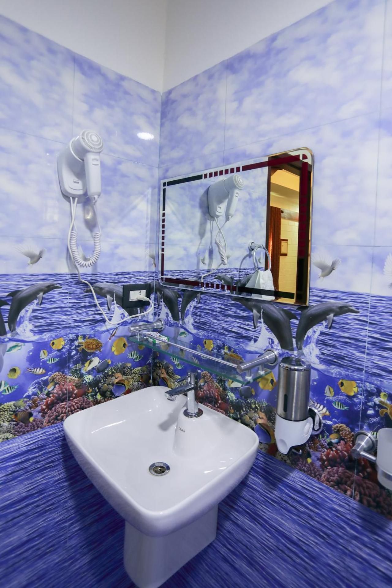 Deluxe King Suite