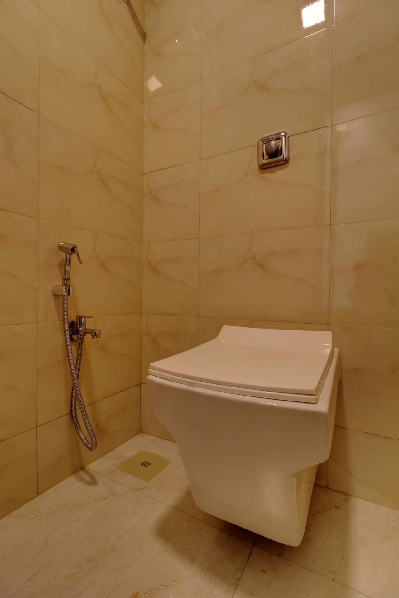 Hotel Prime Inn, Andheri West - Near Mumbai International Airport