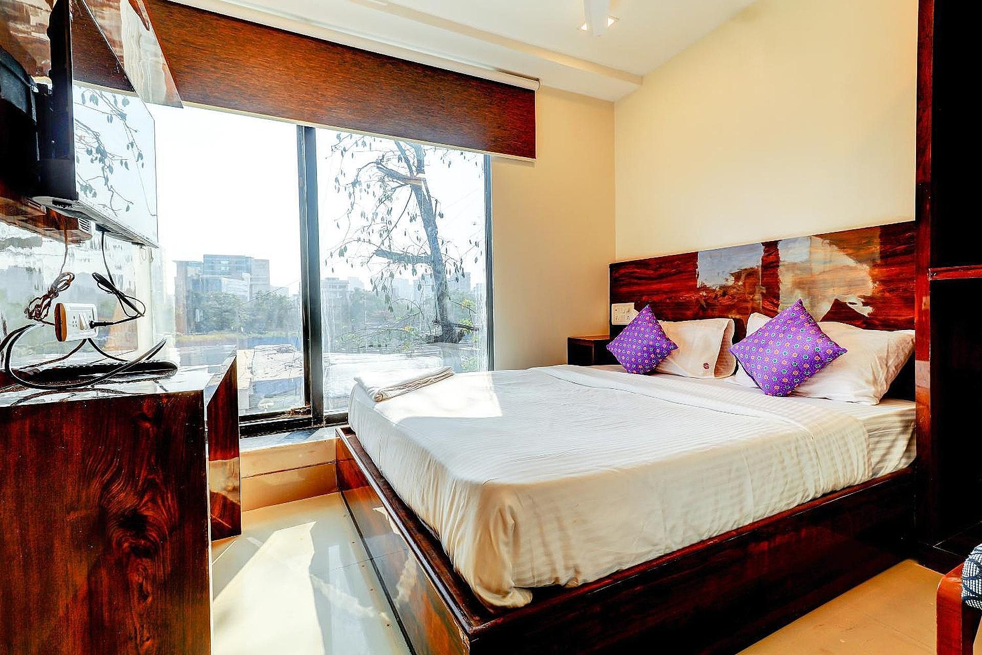 Hotel Prime Inn, Andheri West - Near Mumbai International Airport