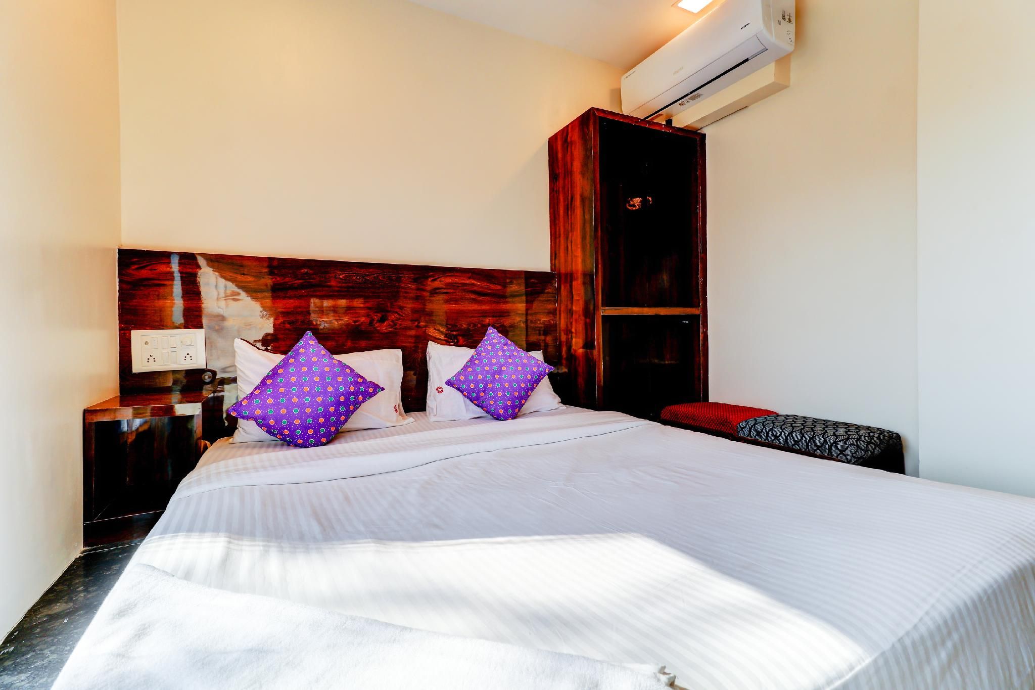 Hotel Prime Inn, Andheri West - Near Mumbai International Airport