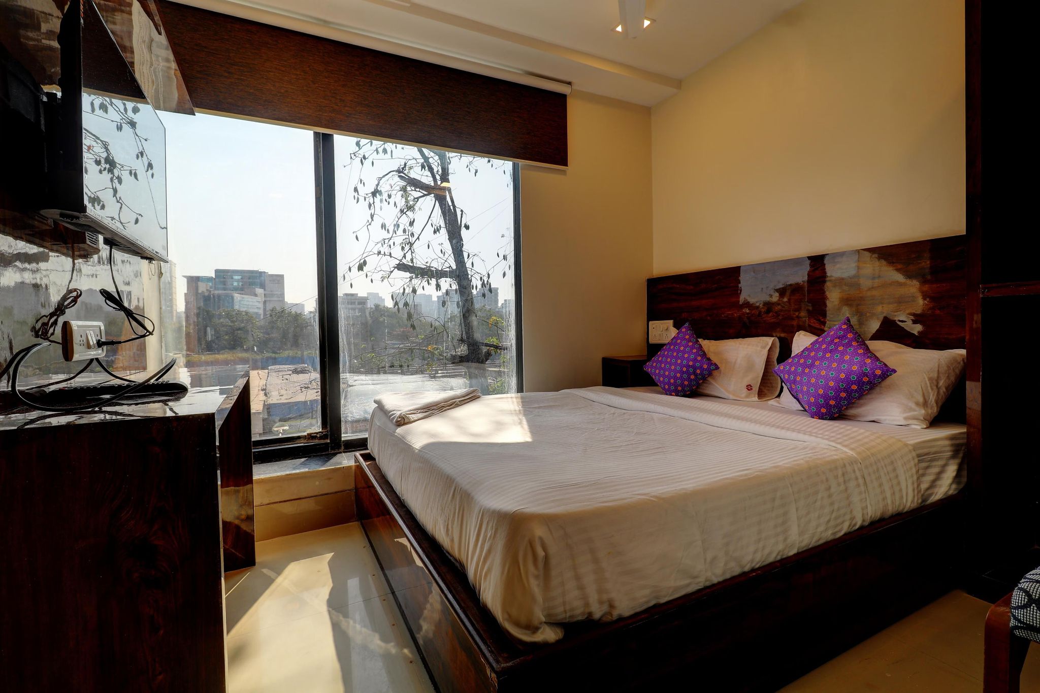 Hotel Prime Inn, Andheri West - Near Mumbai International Airport