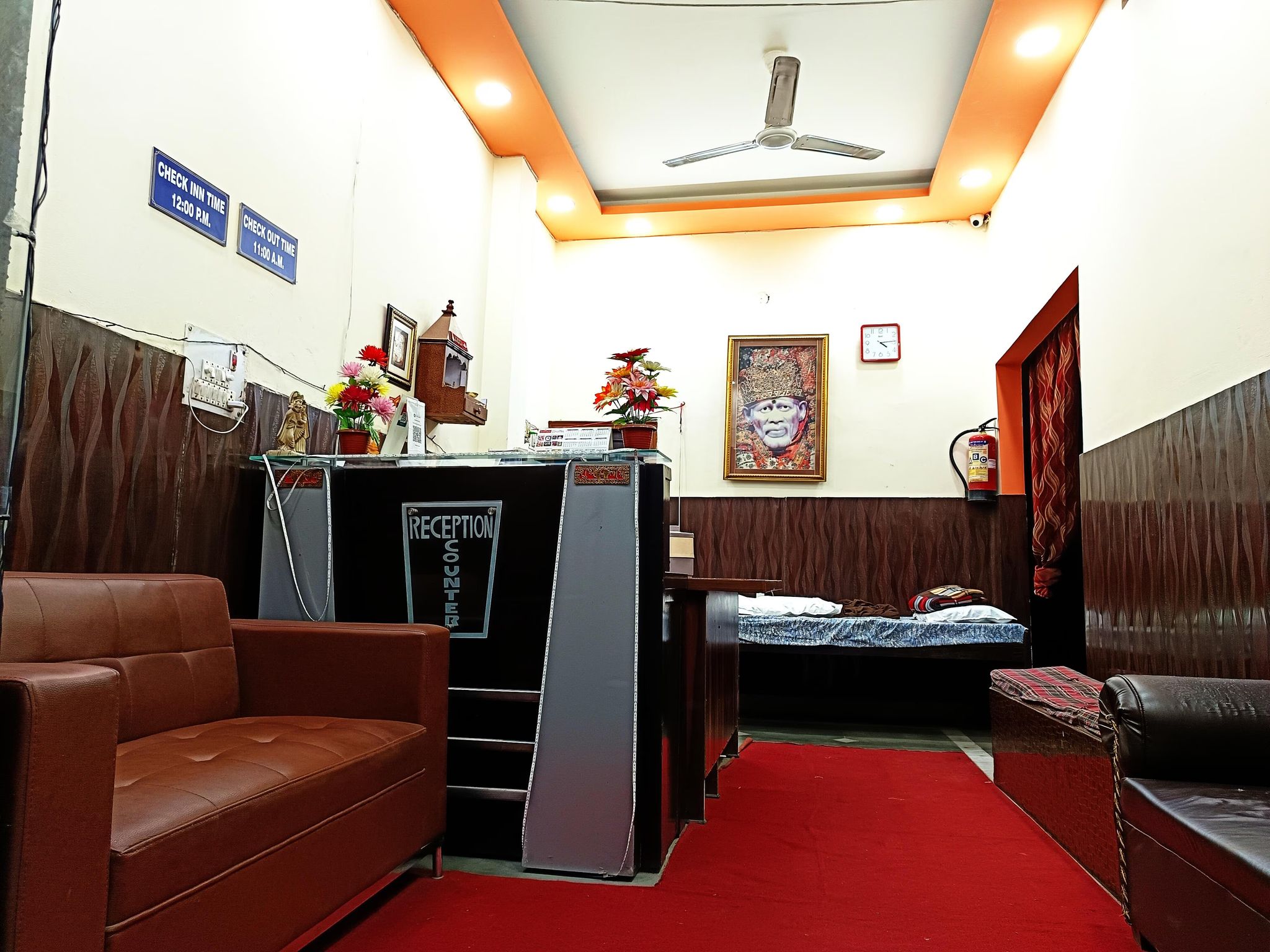 Lotus Stay @ Nizamuddin Railway Station