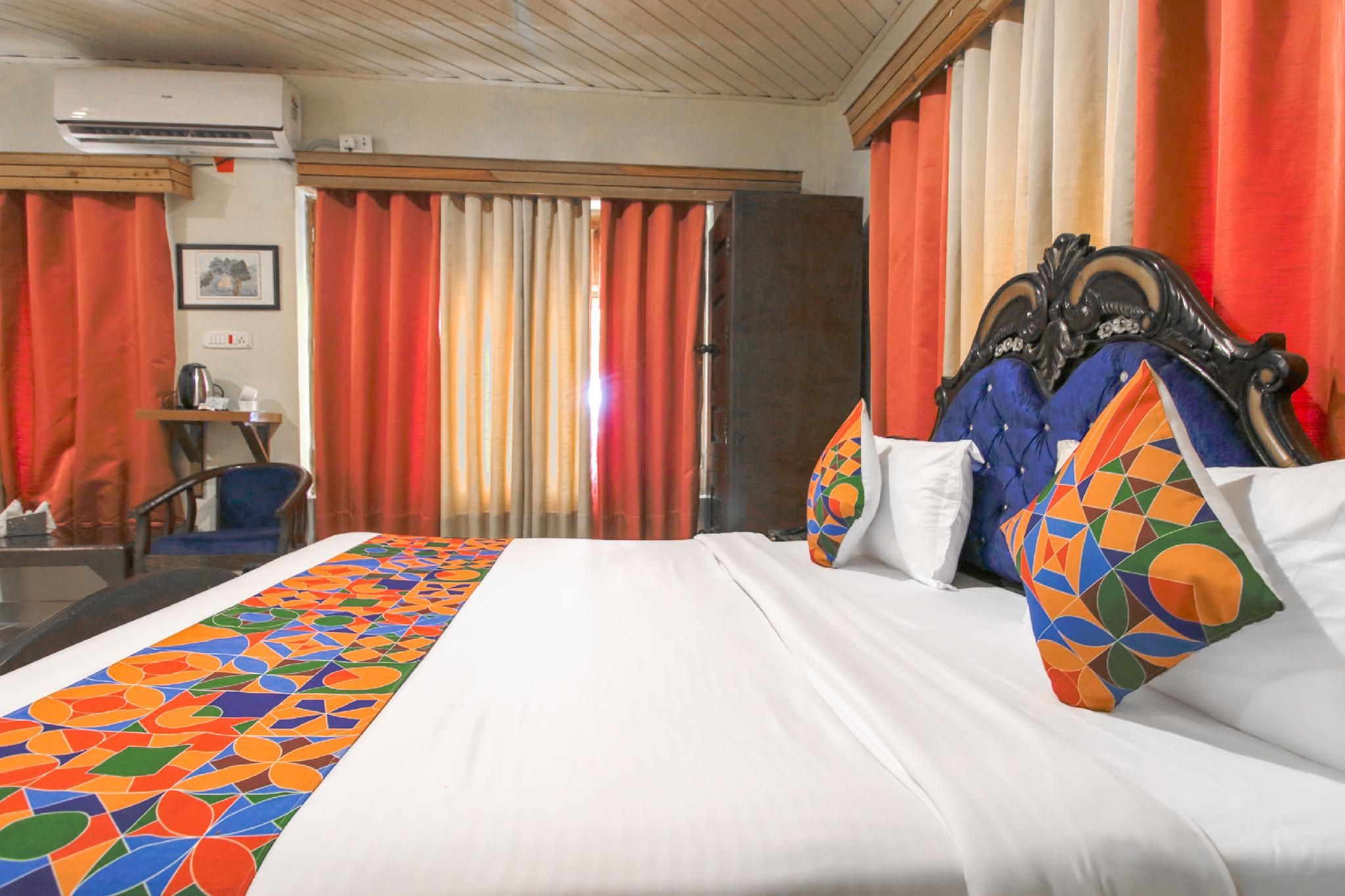 Super Deluxe Room