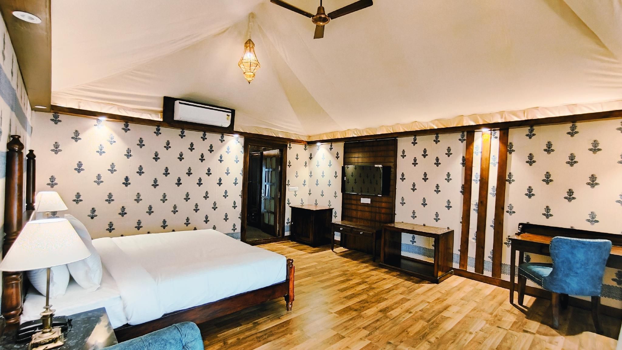 ShriGo Resort Pushkar Royal Tent 2