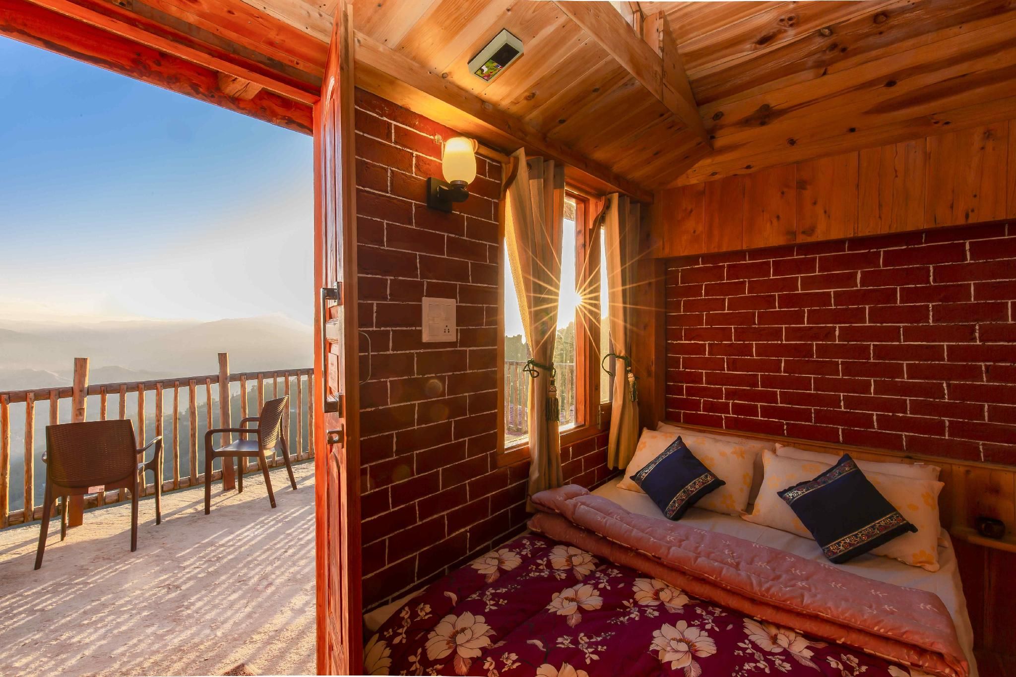 Family Suite with Fireplace