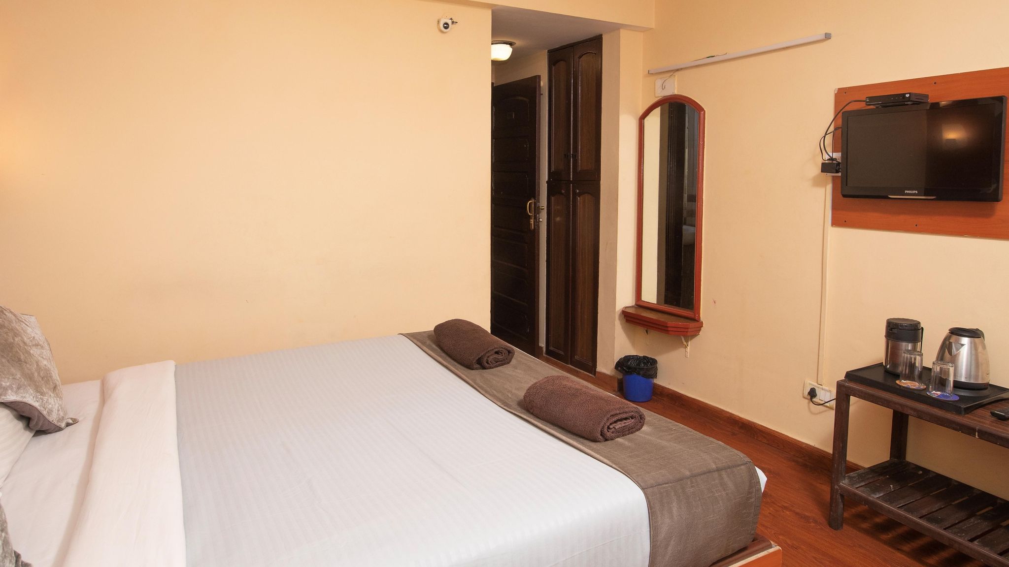 Hotel Khems Economy Room (Rear Side - Non View) 10