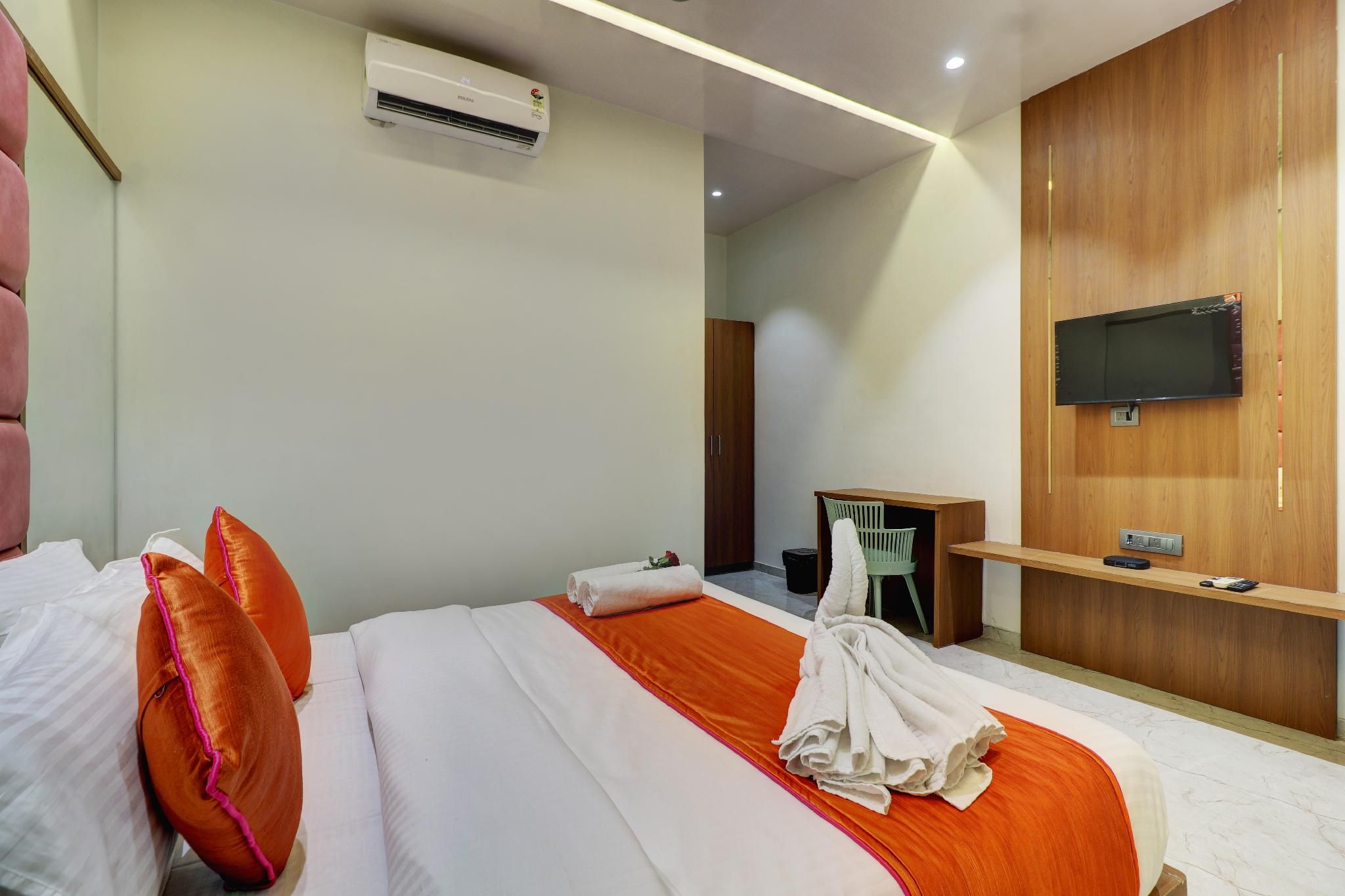 Radhe Residency Double Room