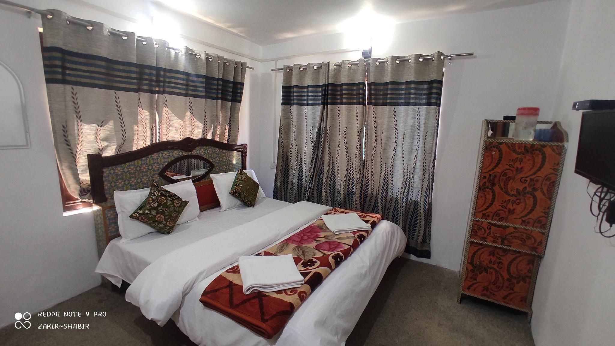 HAYDER GUEST HOUSE  Standard Room 2