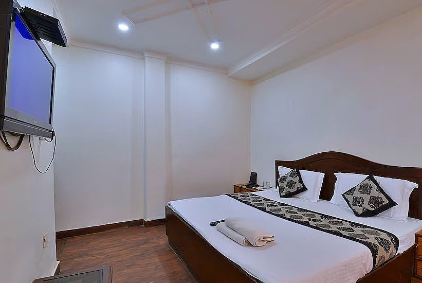 Executive Room with Free Wi-Fi -Local ID Accepted