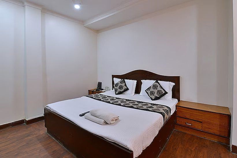 Executive Room with Free Wi-Fi -Local ID Accepted