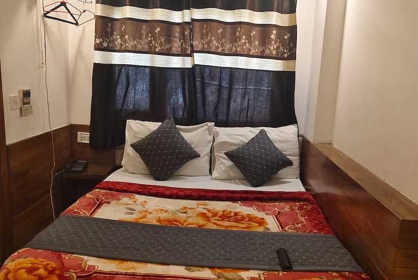 Deluxe Room - Local ID Accepted