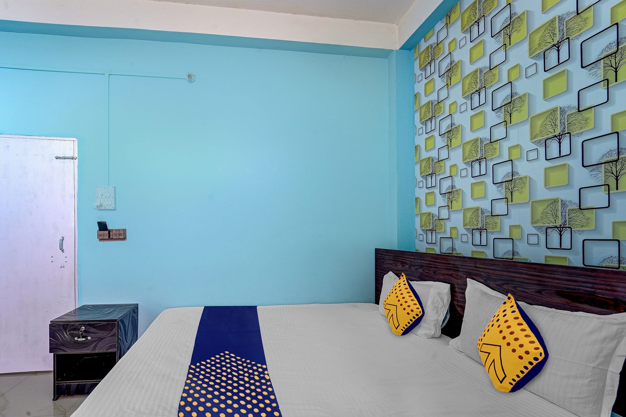 Hotel O Home Trimurti guest house Classic 10