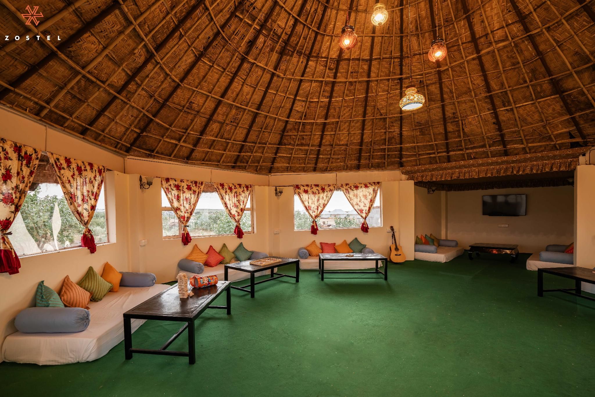 shared lounge/tv area