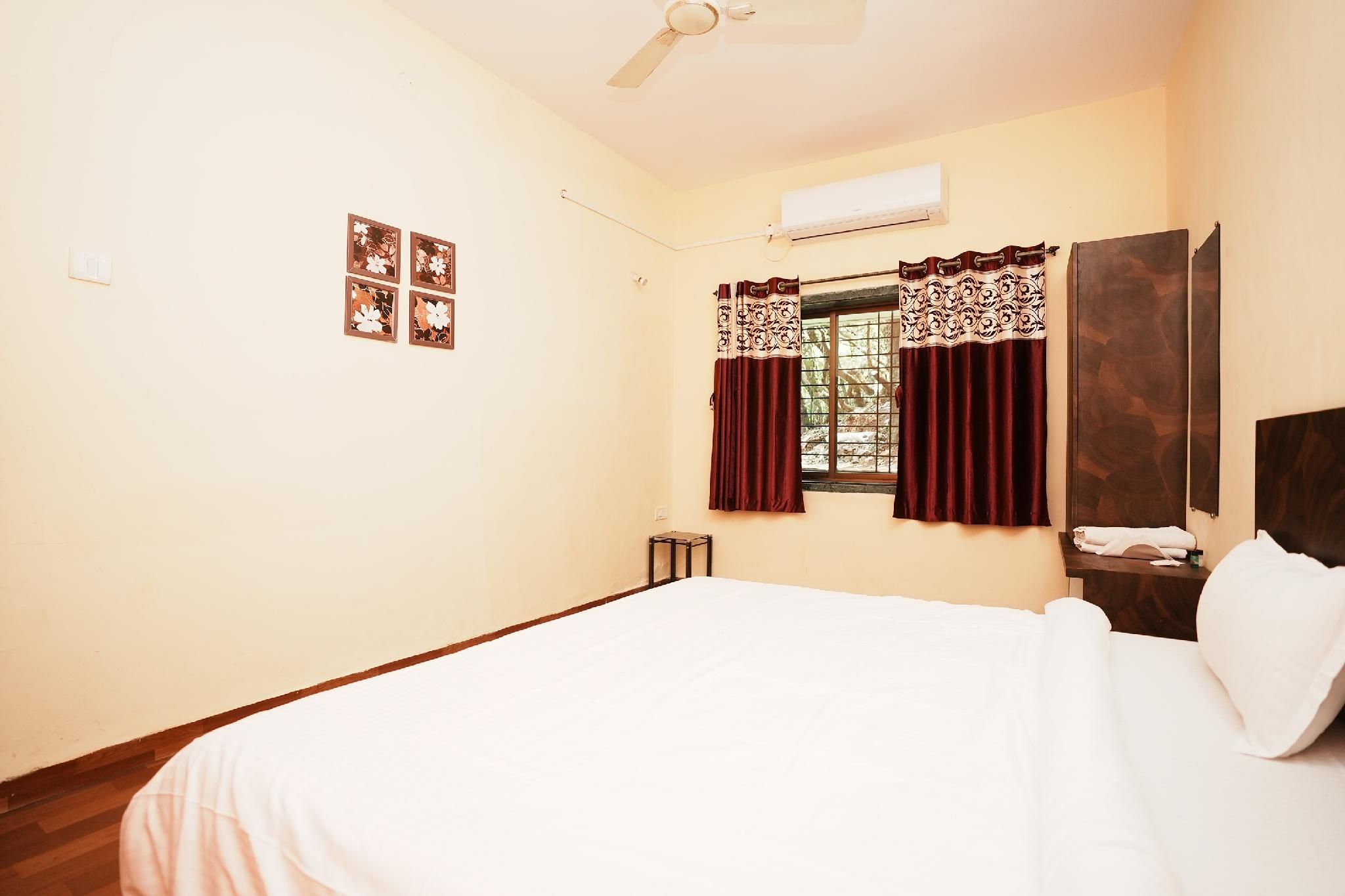 One Bedroom Apartment