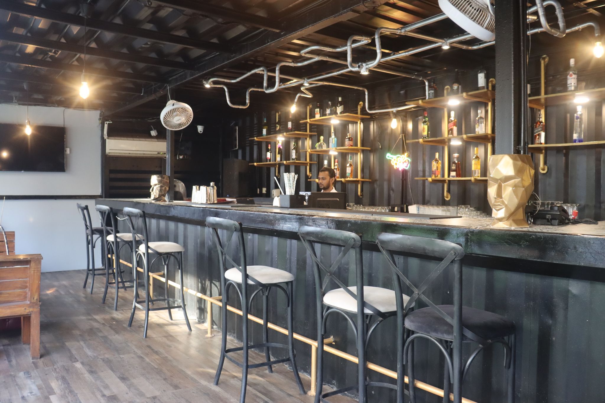 Bar