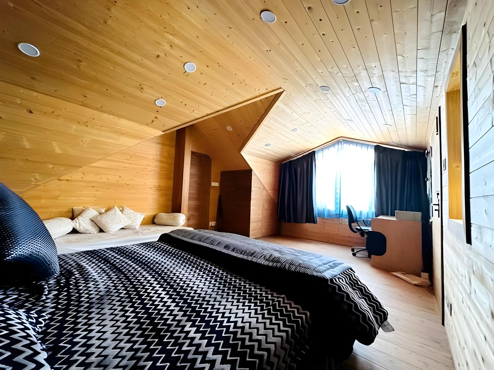 M13 Manjit Mansion Shimla