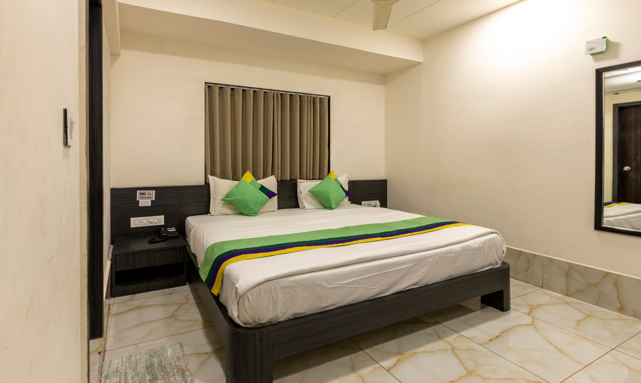 Treebo Oscar Economy Double Room 3