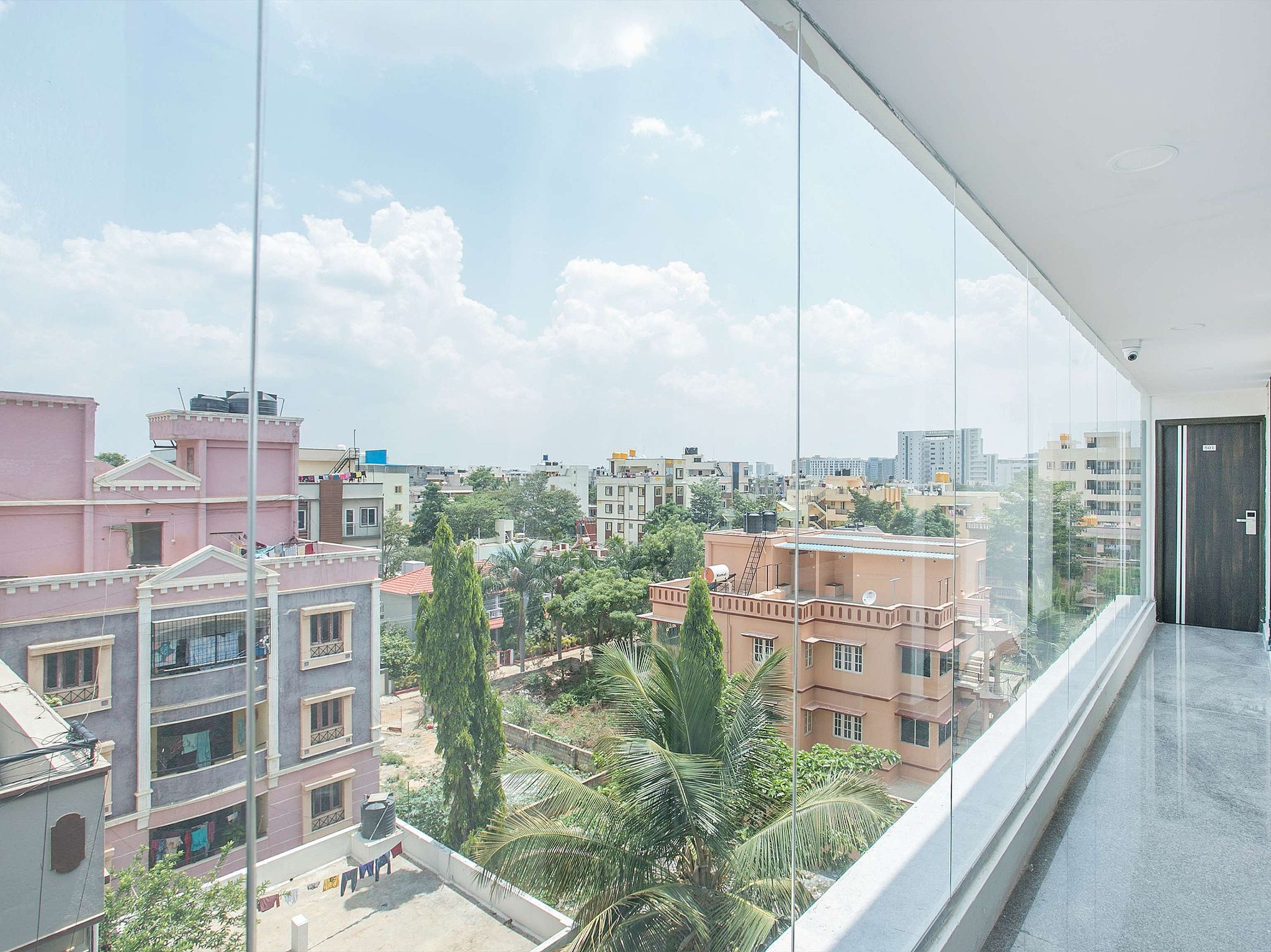 OYO Hotel Pmr Near Ascendas Park Square Mall