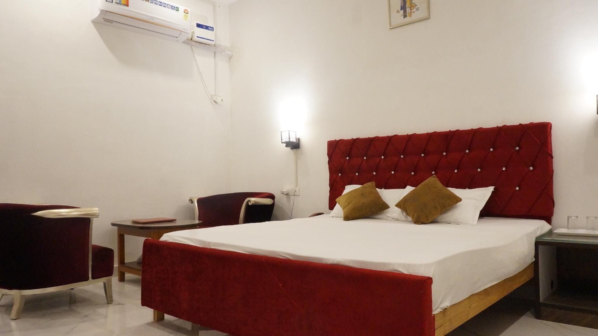 Luxury Rooms