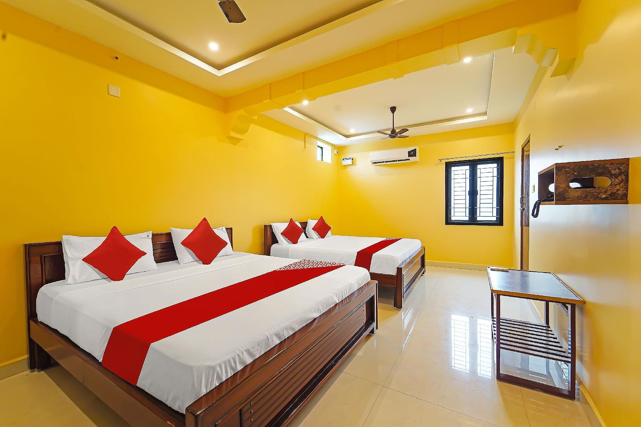 Collection O Hotel Aditya Inn Classic Double or Twin 2