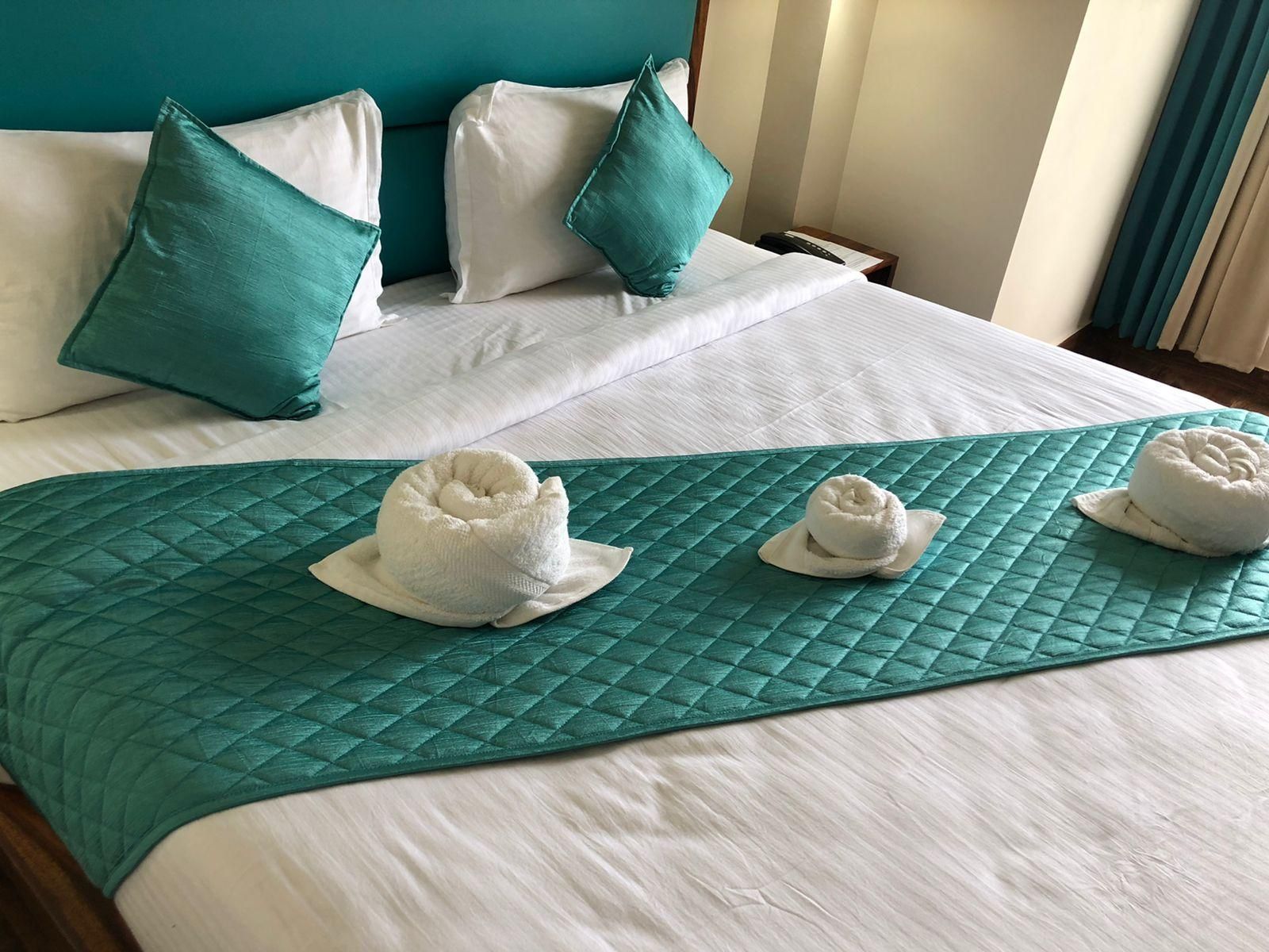 Deluxe King Room
