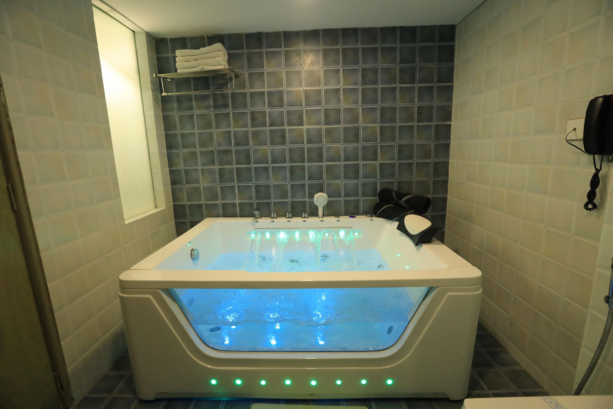 Premium Rooms with Jacuzzi