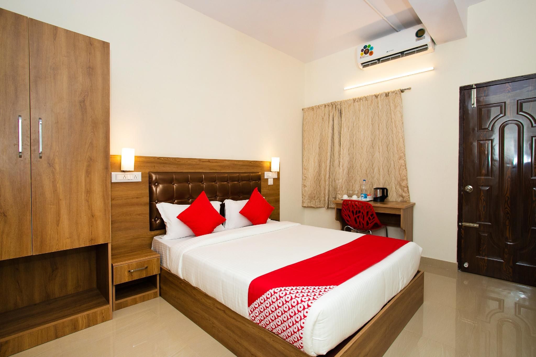 TRIPLE ROOM DOUBLE SINGLE BED