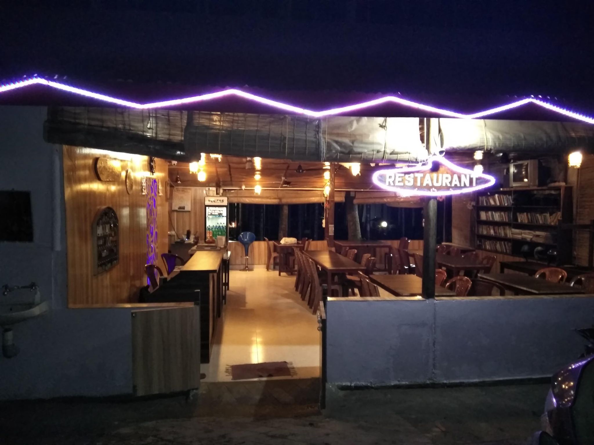 Food & Dining