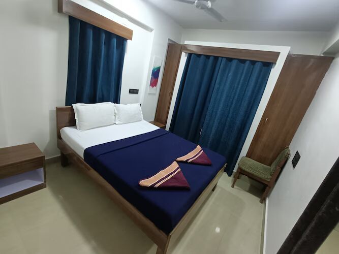 AC Deluxe Double Bed Rooms with Balcony.