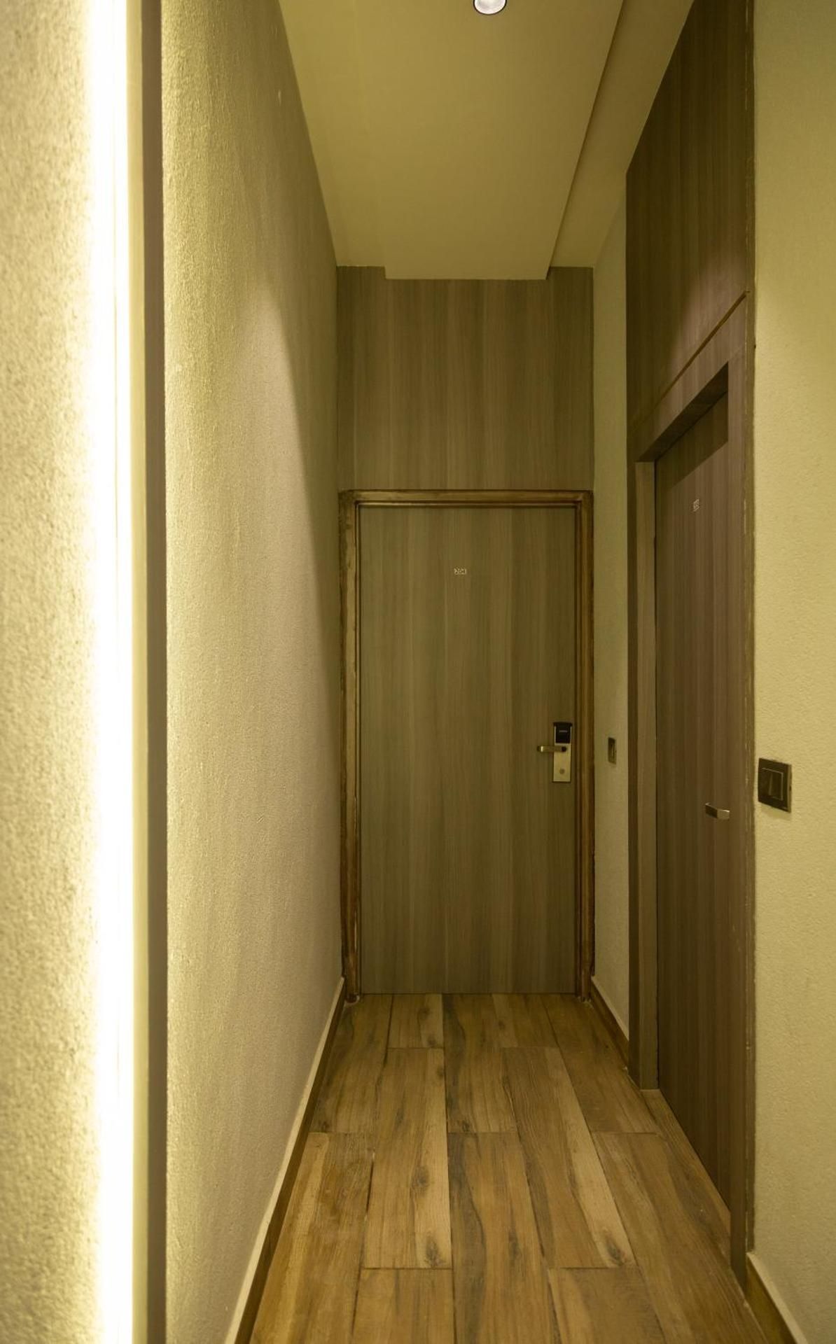 The Orin Deluxe Room 6