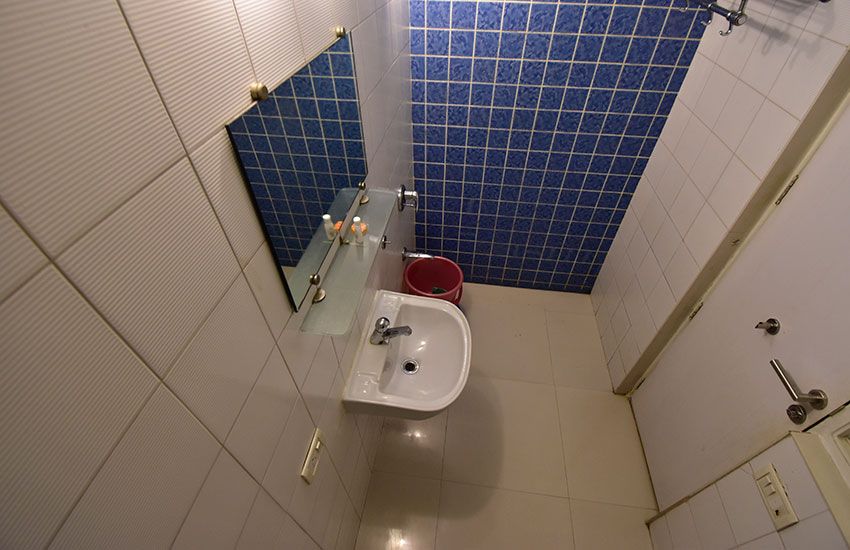 South Coast Standard Room 3