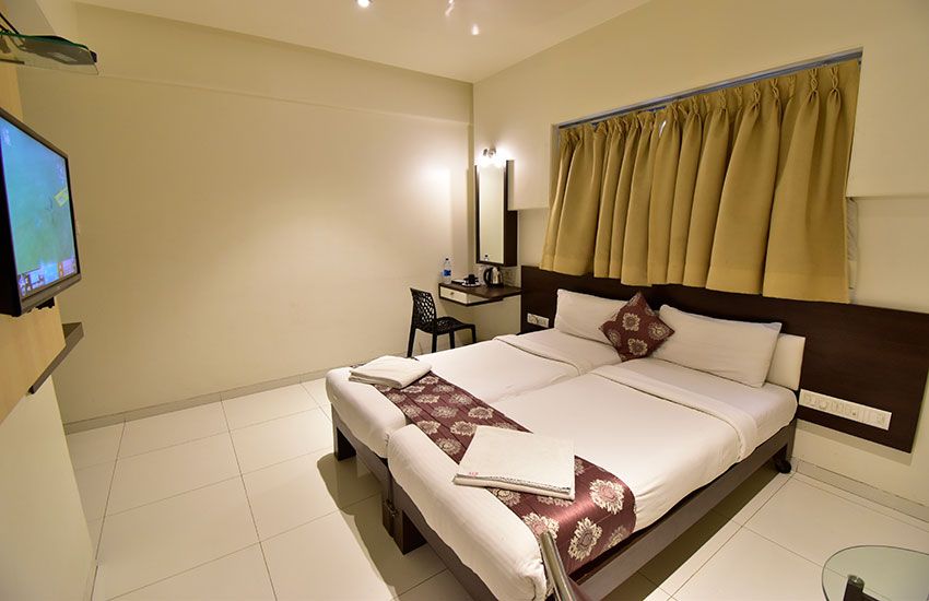 South Coast Standard Room