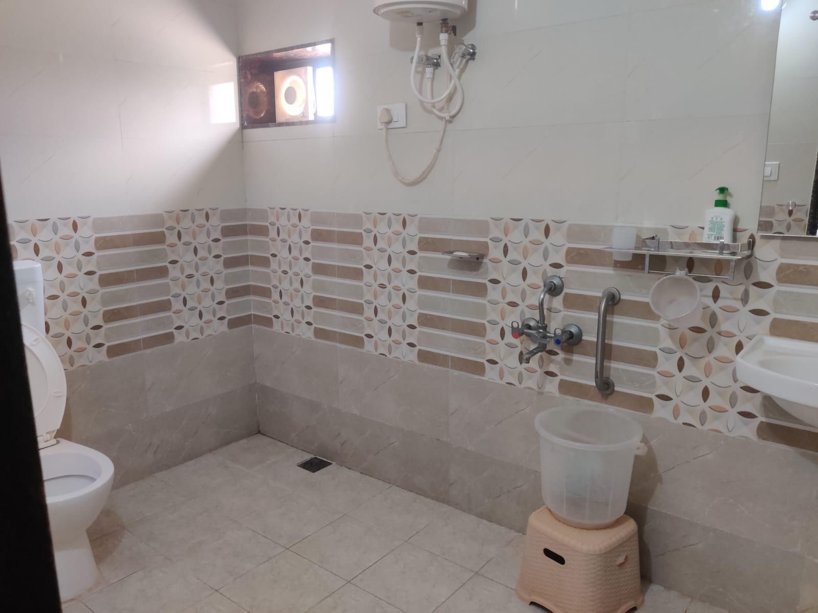 Goyal Bhavan Super Deluxe Air Conditioning 3