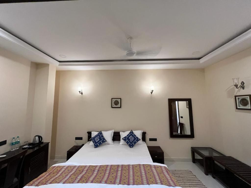 Deluxe Suite Room