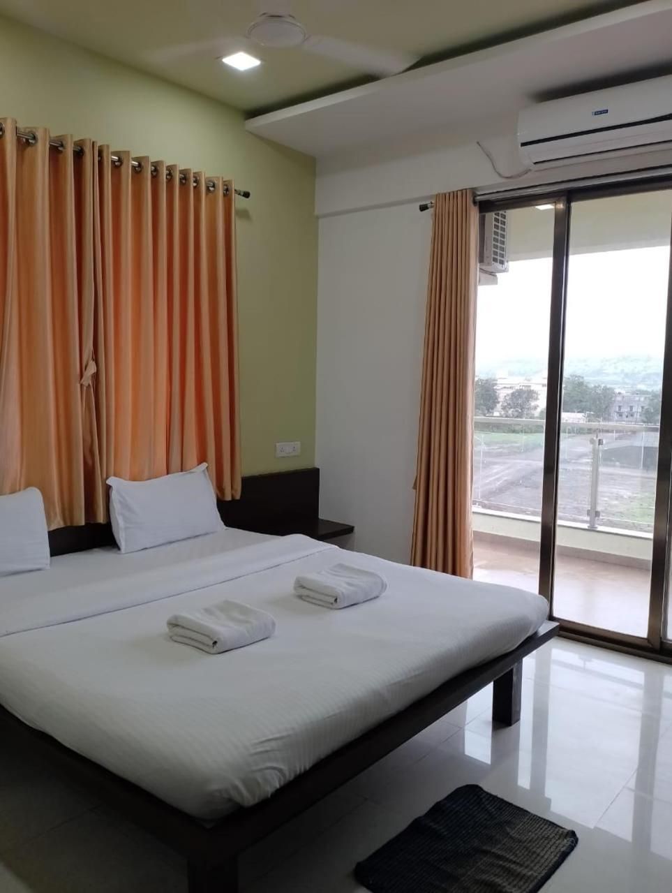AC Deluxe Double Room