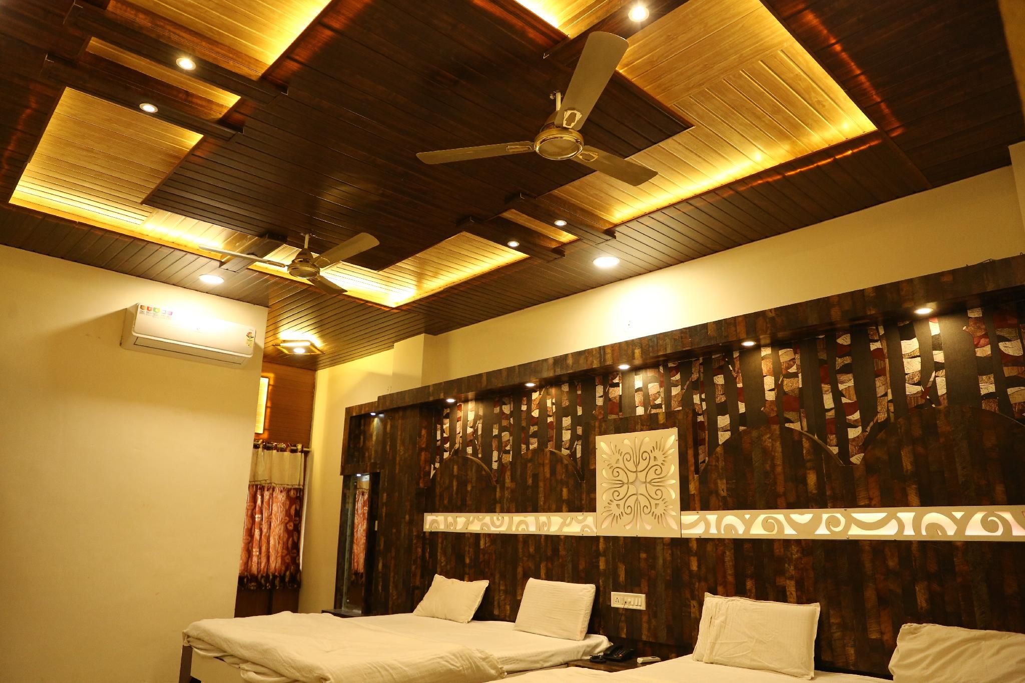 Hotel GK Jain Family Suite 2
